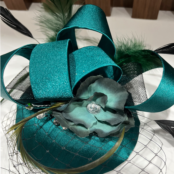 Emerald green fascinator - Crown Kids